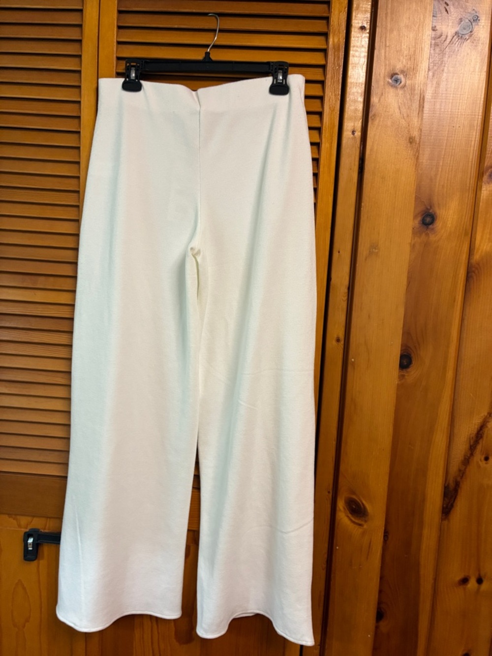 Zara Wide-Leg White Pants rubber around  waist length 40”pit to pit 15” - Picture 3 of 3